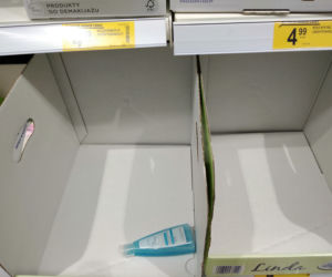 W Tarnowie SĄ jeszcze maseczki! Ich cena ZWALA z nóg! Środki czystości schodzą na pniu! 