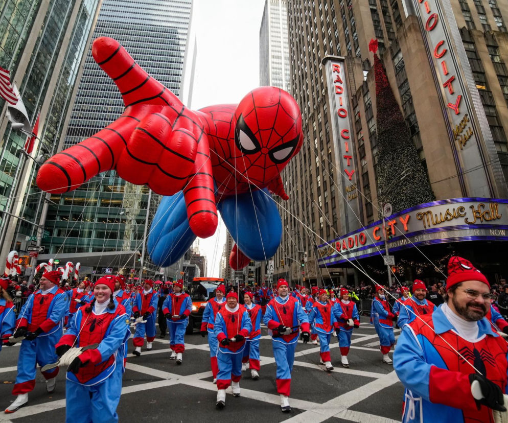 99. Parada Thanksgiving przeszła przez Nowy Jork