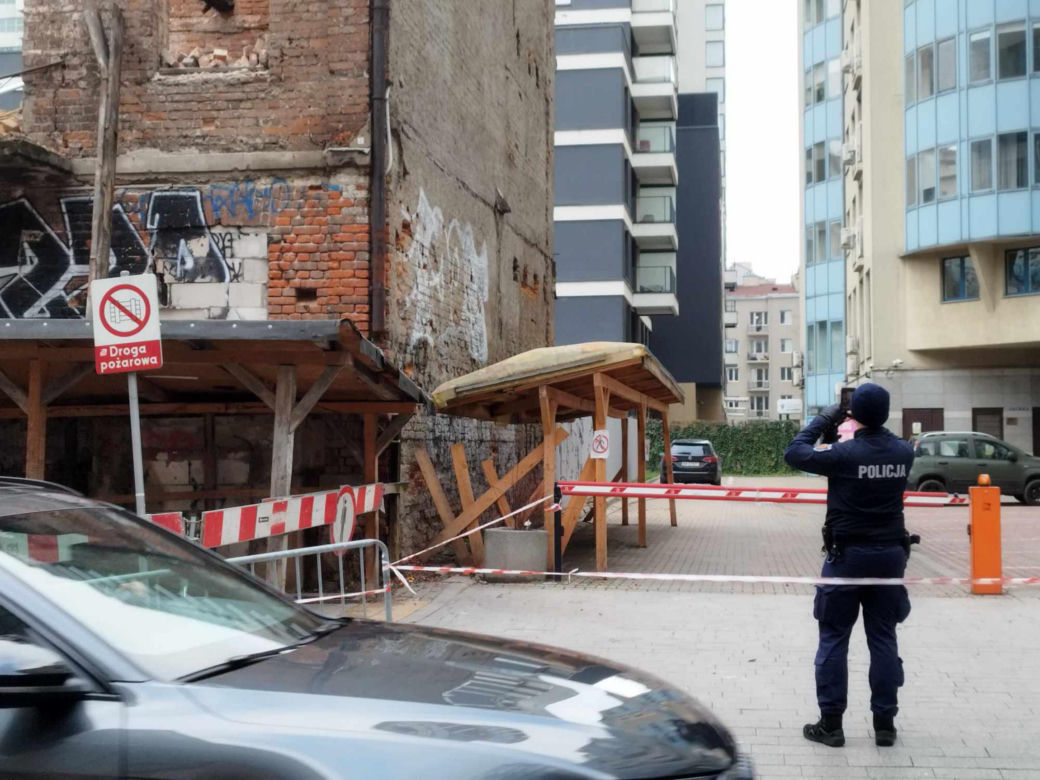 Deweloper wyburzył kamienicę przy Łuckiej 8 mimo protestów