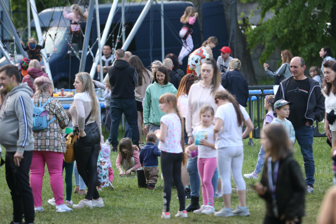 Festiwal kolorów na stadionie Walki Zabrze ZDJĘCIA