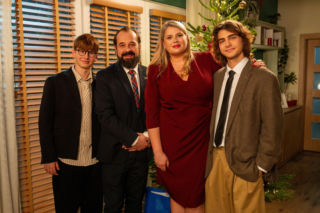 Barwy szczęścia, odcinek 3374: Powrót Aleksa na święta z Grzelakami. Będzie starcie z Romeo - ZDJĘCIA