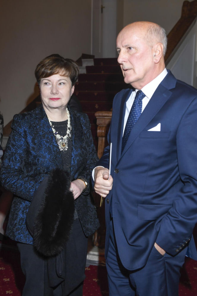 Hanna Gronkiewicz-Waltz zachwyca na zdjęciu sprzed lat! Wygląda niczym gwiazda kina lat 70.