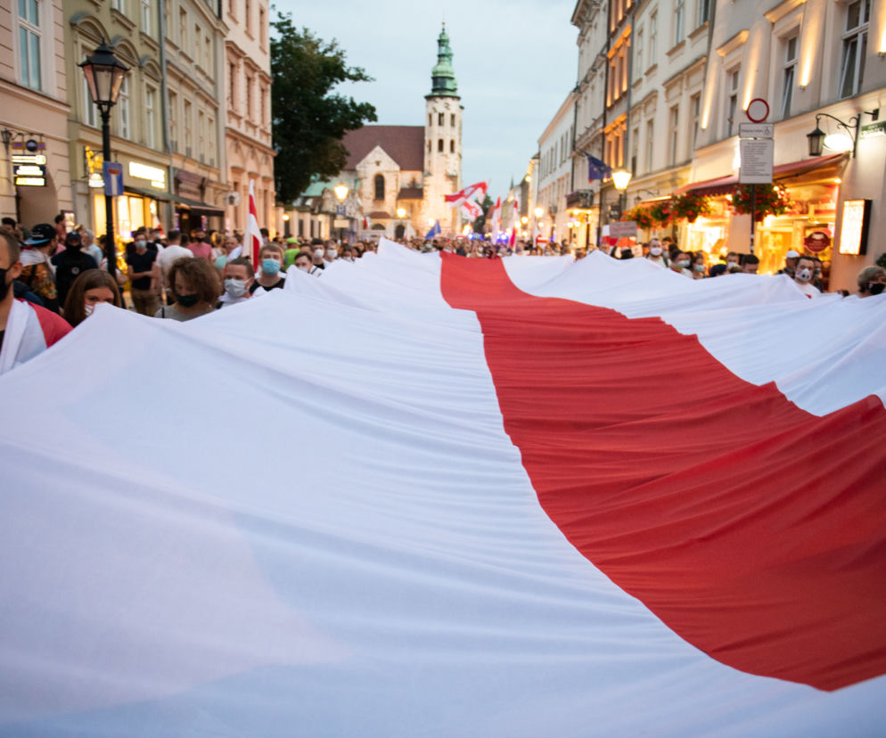 Marsz solidarności z Białorusinami w Krakowie