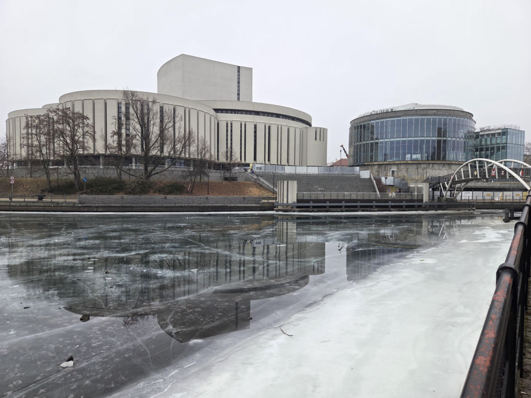 Duże opóźnienie rozbudowy Opery Nova. IV krąg wciąż w budowie