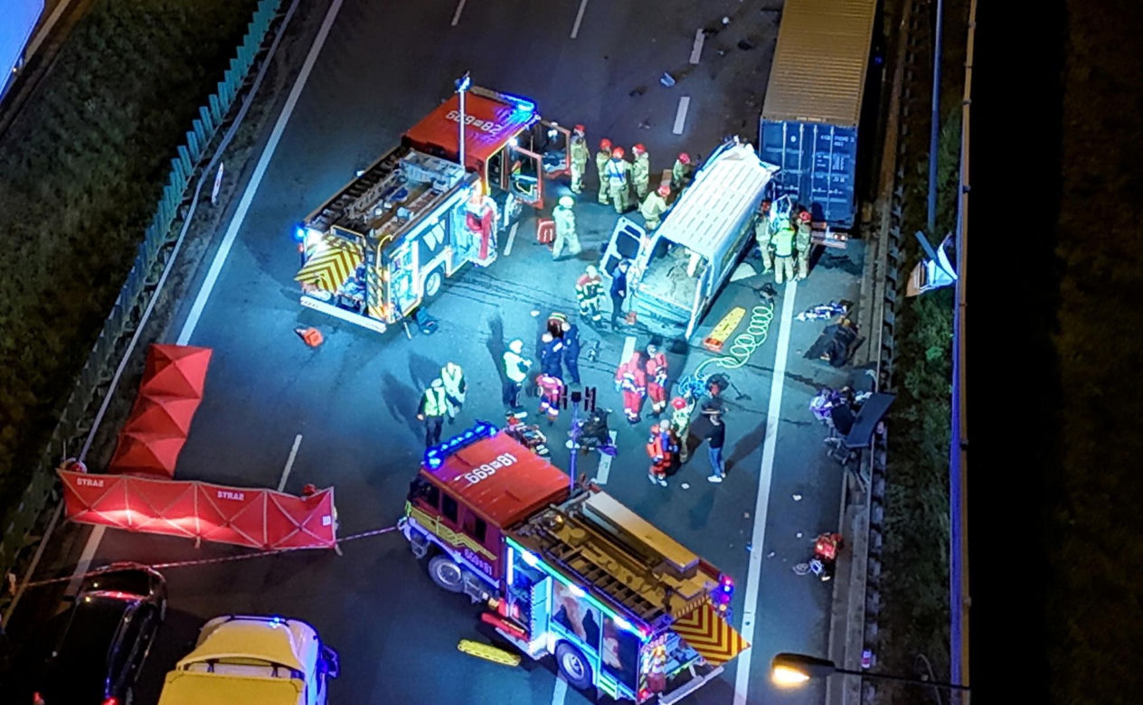 Tragedia na S2 pod Warszawą. Pięć osób nie żyje w wyniku wypadku drogowego w pobliżu Konotopy!