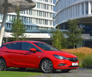 Opel Astra V
