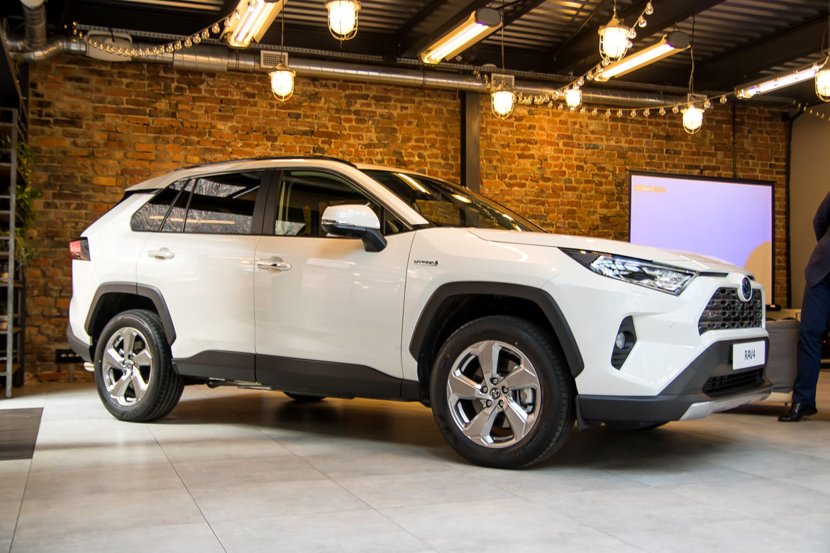 2019 Toyota RAV4 Hybrid - piąta generacja SUV-a