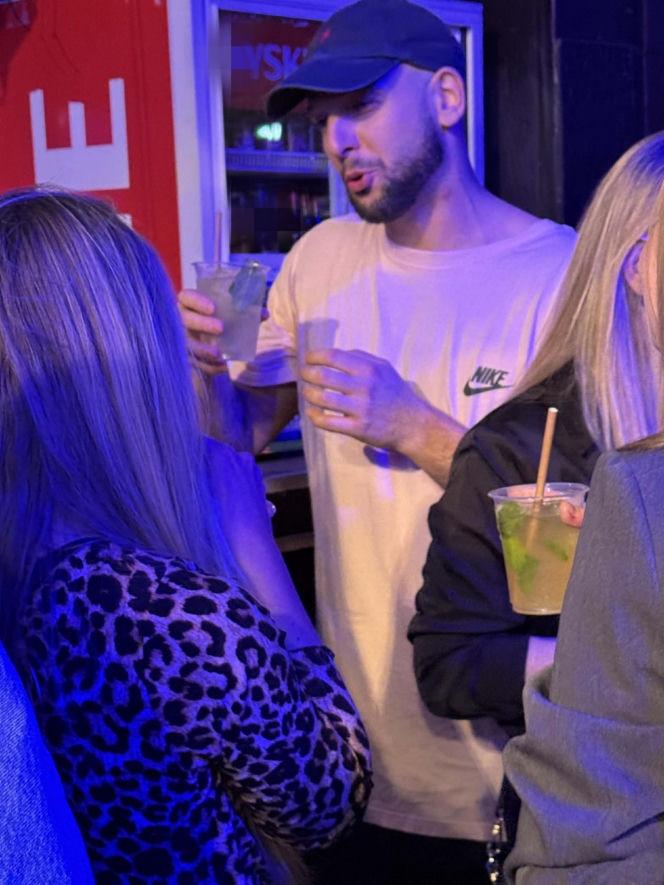 Maciej Pela na imprezie