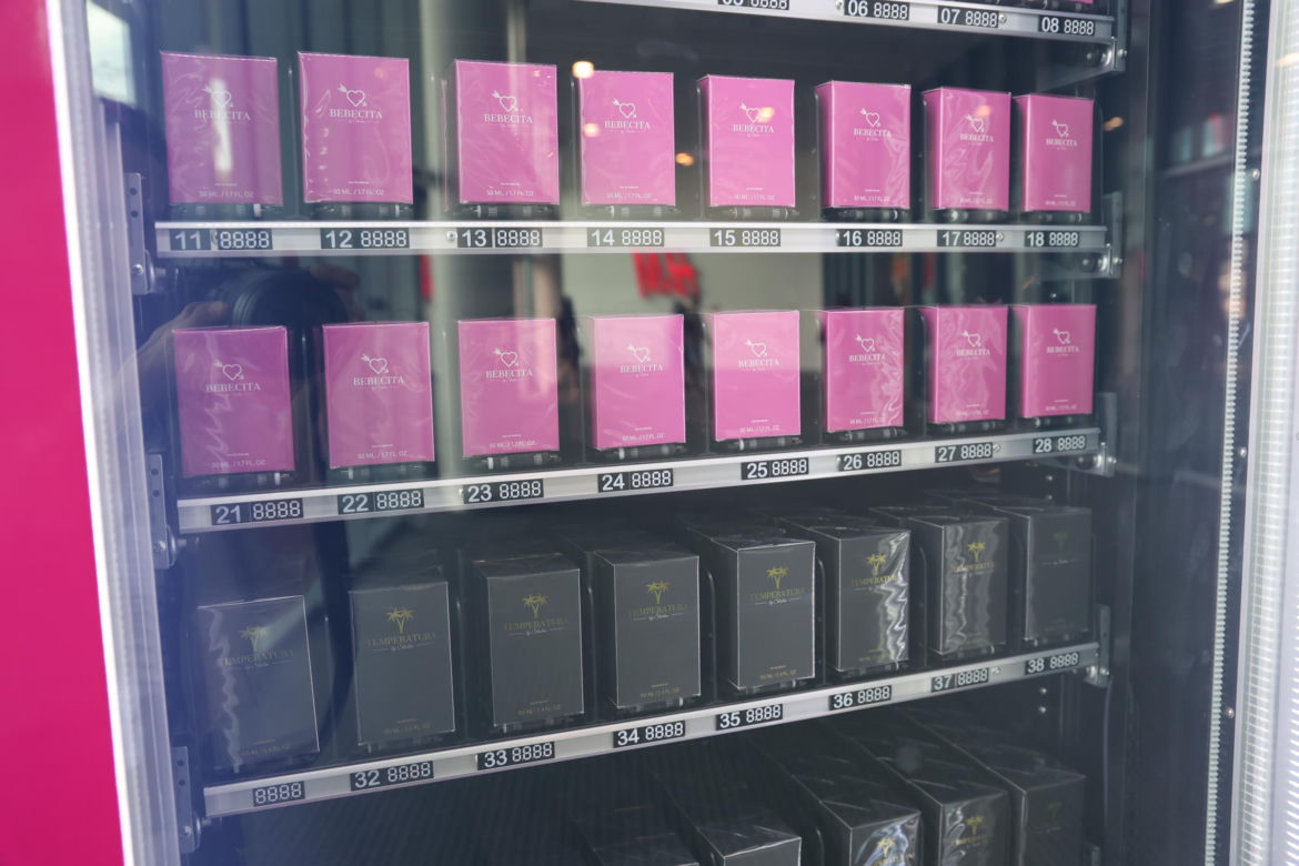 Automat z perfumami Skolima stanął w Lublinie