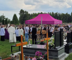 Pogrzeb ofiar zabójstwa w Borowcach. Gianni pożegnał swoich bliskich [ZDJĘCIA]