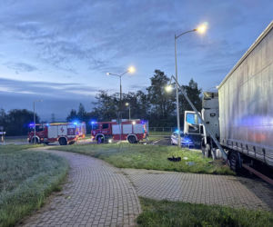 Groźne zderzenie tirów w Cieszynie. Obaj kierowcy w szpitalu