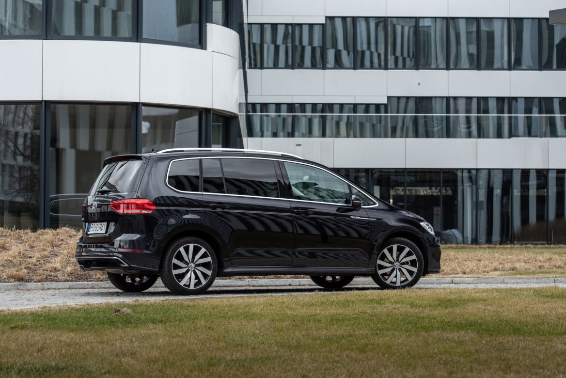 Volkswagen Touran Highline 2.0 TDI SCR 150 KM DSG
