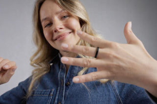  Nie tylko zaręczynowy. Najcieńszy na rynku pierścień płatniczy Maxcom Pay Ultra Slim idealnym prezentem na Walentynki