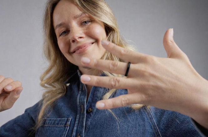  Nie tylko zaręczynowy. Najcieńszy na rynku pierścień płatniczy Maxcom Pay Ultra Slim idealnym prezentem na Walentynki