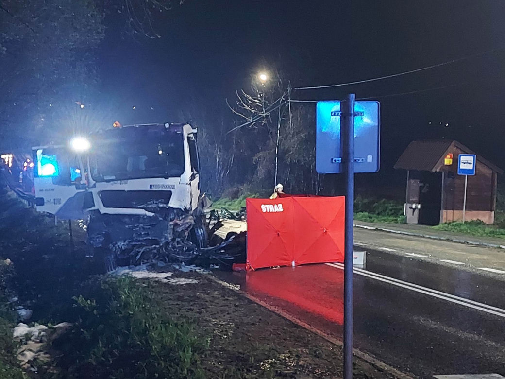 Tragiczny wypadek w Starej Słupi. Nie żyją cztery osoby