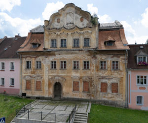 Kamienica przy Pl. Kościuszki 18 w Lewinie Kłodzkim