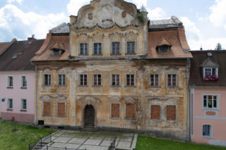 Kamienica przy Pl. Kościuszki 18 w Lewinie Kłodzkim