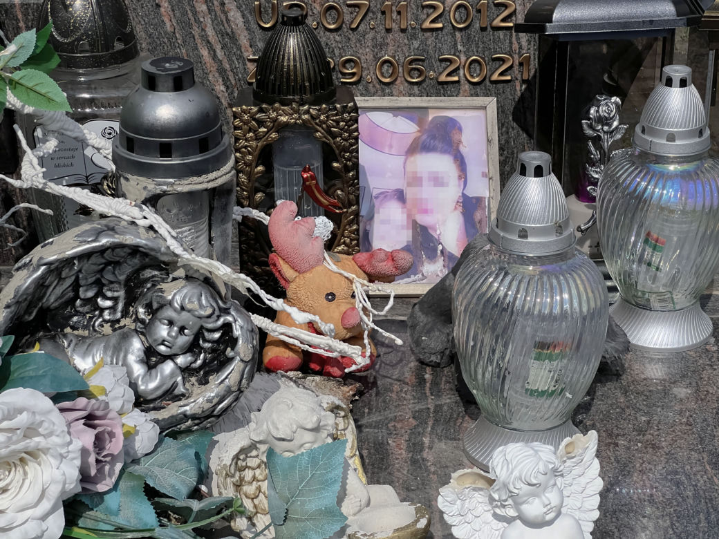 Znak "stop" stanął na skrzyżowaniu śmierci. Minął rok od potwornej tragedii w Elżbietowie