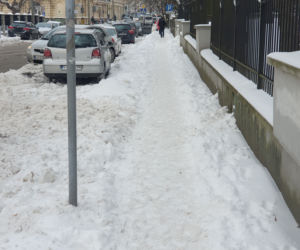 Na lubelskich chodnikach zalega śnieg