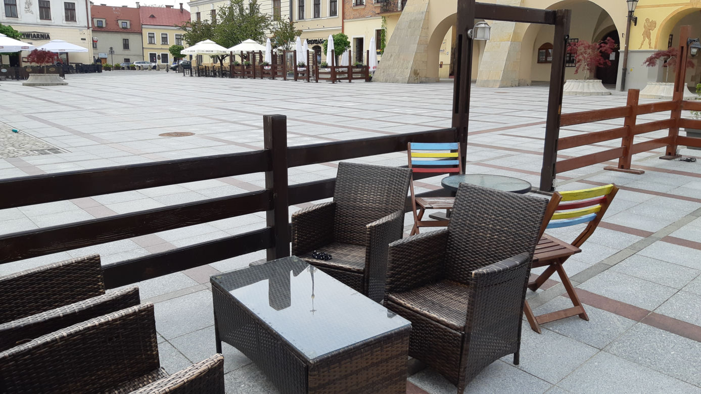 Ogródki kawiarniane na tarnowskim Rynku otwarte!