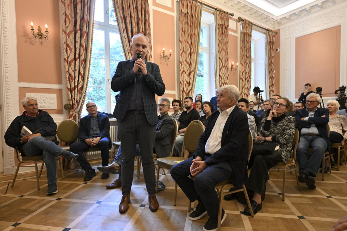 Spotkanie autorskie dotyczące książki "Alfabet Millera"