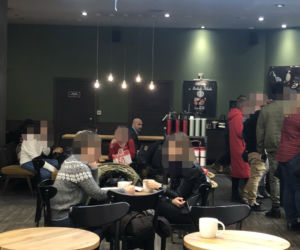Kazimierz Marcinkiewicz płaci czarną ekskluzywną kartą