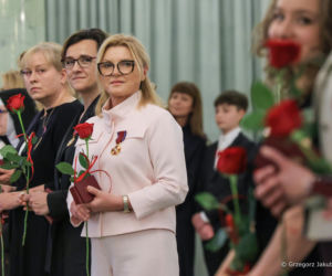 Marta Nawrocka w czerwieni