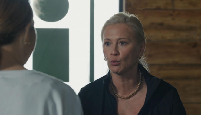 Barwy szczęścia, odcinek 3318. Dorota Kujawiak (Karina Seweryn), Justyna (Sylwia Juszczak-Krawczyk)