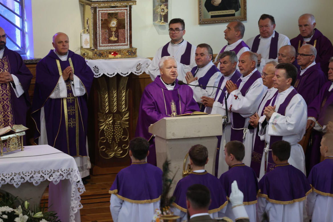 Pogrzeb księdza Stanisława w Grzęsce