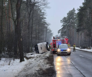 Na trasie Wyszków-Łochów na DK 62 doszło do wypadku autobusu