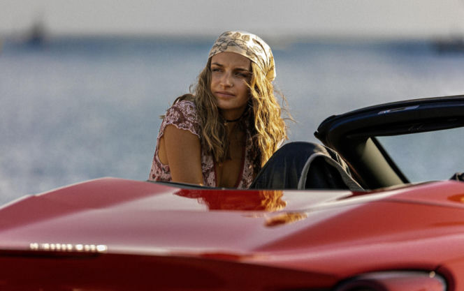 Film "Chcę więcej". Julia Wieniawa i Maciej Musiałowski w rolach głównych