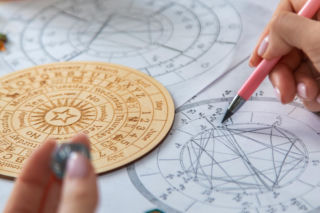 Astrolodzy uznali 9 czerwca najszczęśliwszym dniem w roku. 4 znaki zodiaku skorzystają najbardziej na tej energii. Koniunkcja Jowisza i Wenus 2026