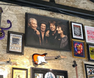 Ćmielów. Największa w Europie kolekcja gitar