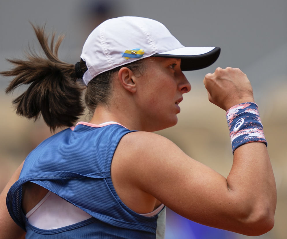 Iga Świątek wygrała 31. mecz z rzędu, ale miała problemy! Polka w IV rundzie Roland Garros!