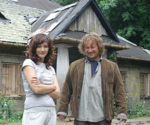 Ranczo. Kusy (Paweł Królikowski), Lucy (Ilona Ostrowska)
