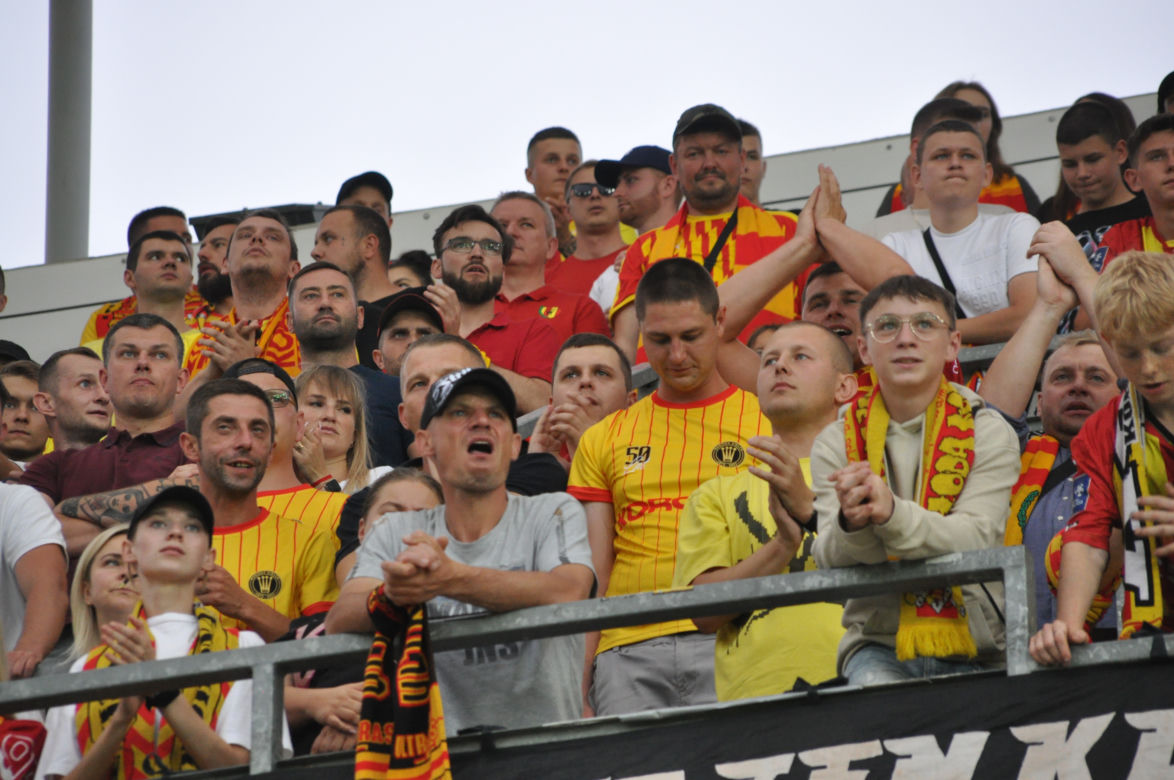 Kibice Korony Kielce na meczu ze Śląskiem Wrocław