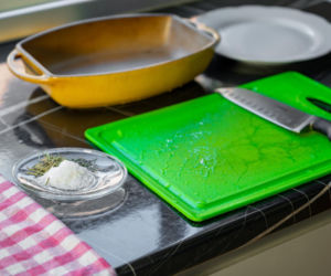 Prawie każdy z nas ma to w swojej kuchni i nieświadomie truje domowników. Naukowcy: wyrzuć natychmiast