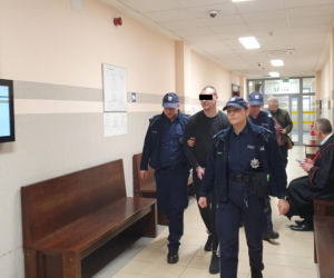 Podciął gardło koledze, bo pokłócili się o kobietę. W tle walka o dziecko