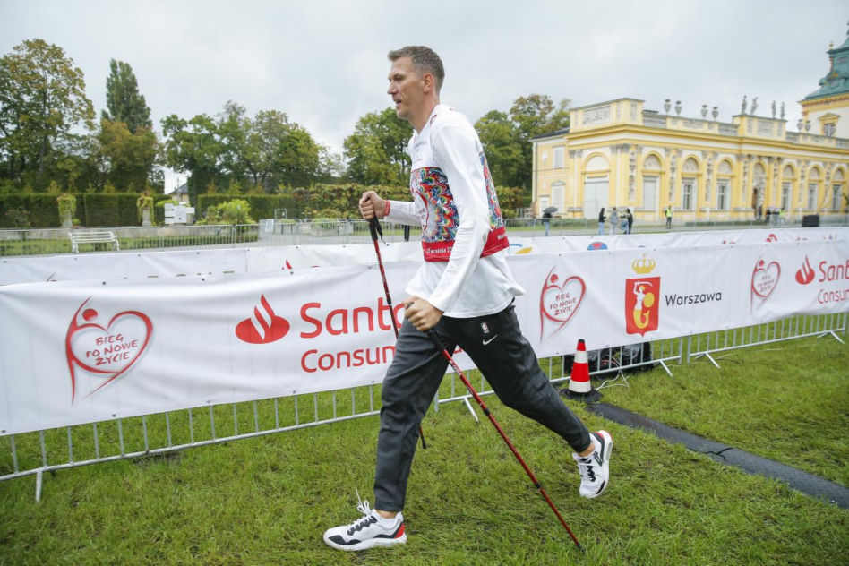 Najwyższy uczestnik "Tańca z gwiazdami" mierzy 218 cms. Kim jest Cezary Trybański?