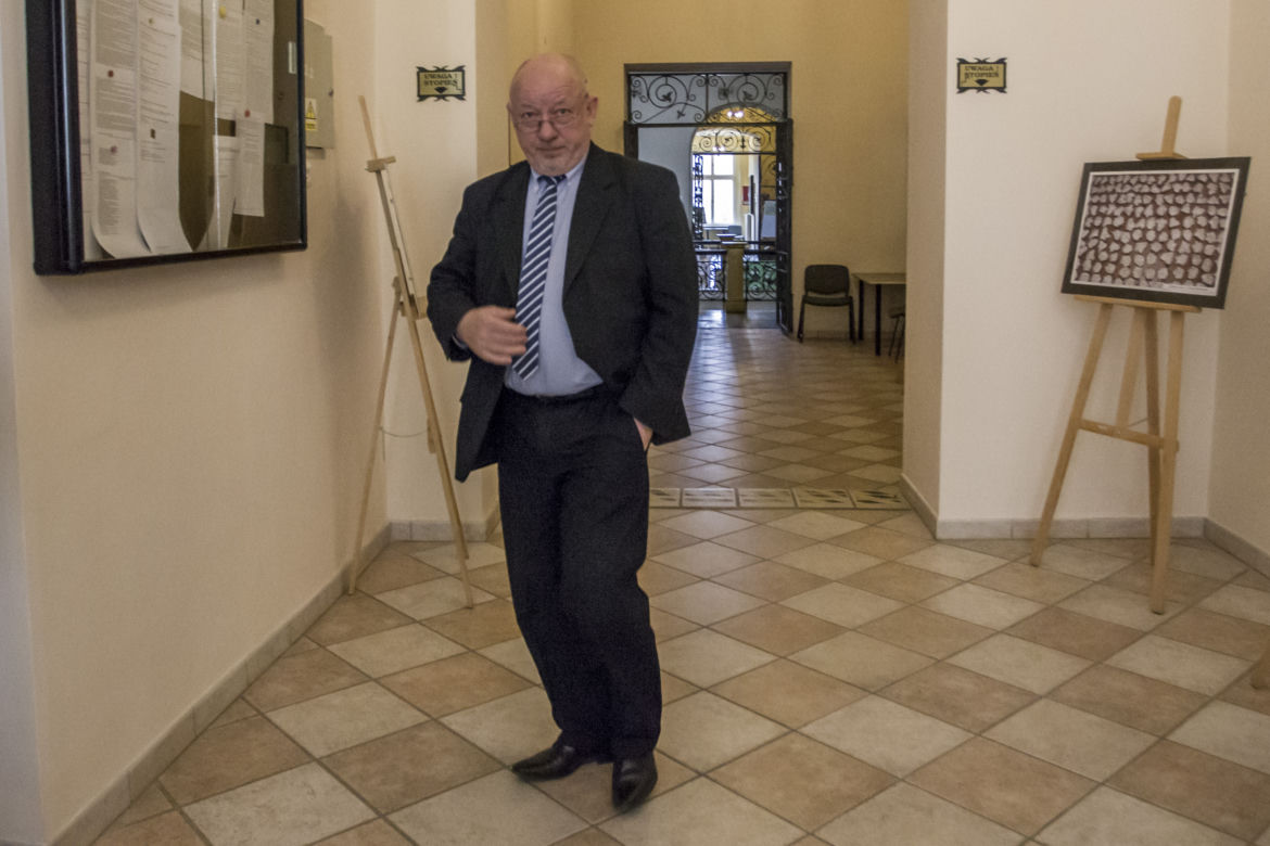 Kazał radnym wypie...ć