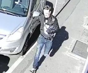 Okradł plebanię i uciekł! Policja z Bydgoszczy publikuje jego zdjęcia i prosi o pomoc