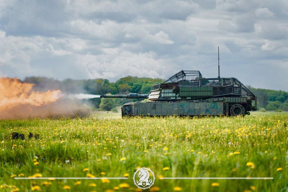 M1A1 Abrams MBT