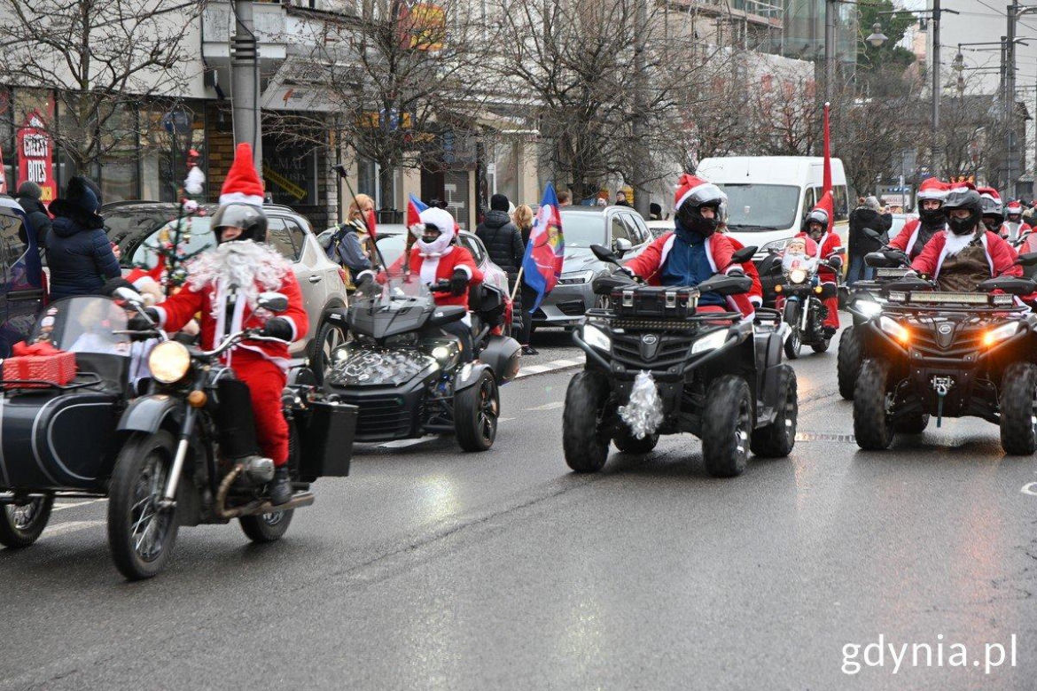 Mikołaje na Motocyklach 2024.  Barwna parada przejechała już po raz 22.