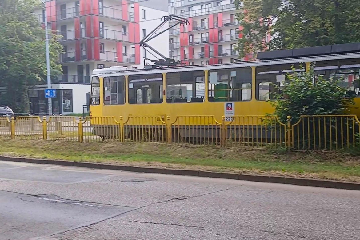 Al. Powstańców Wlkp. przed przebudową