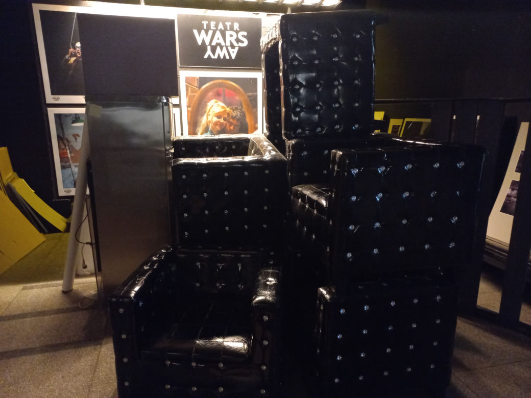 Teatr WARSawy wyprowadza się z centrum i...organizuje wyprzedaż!