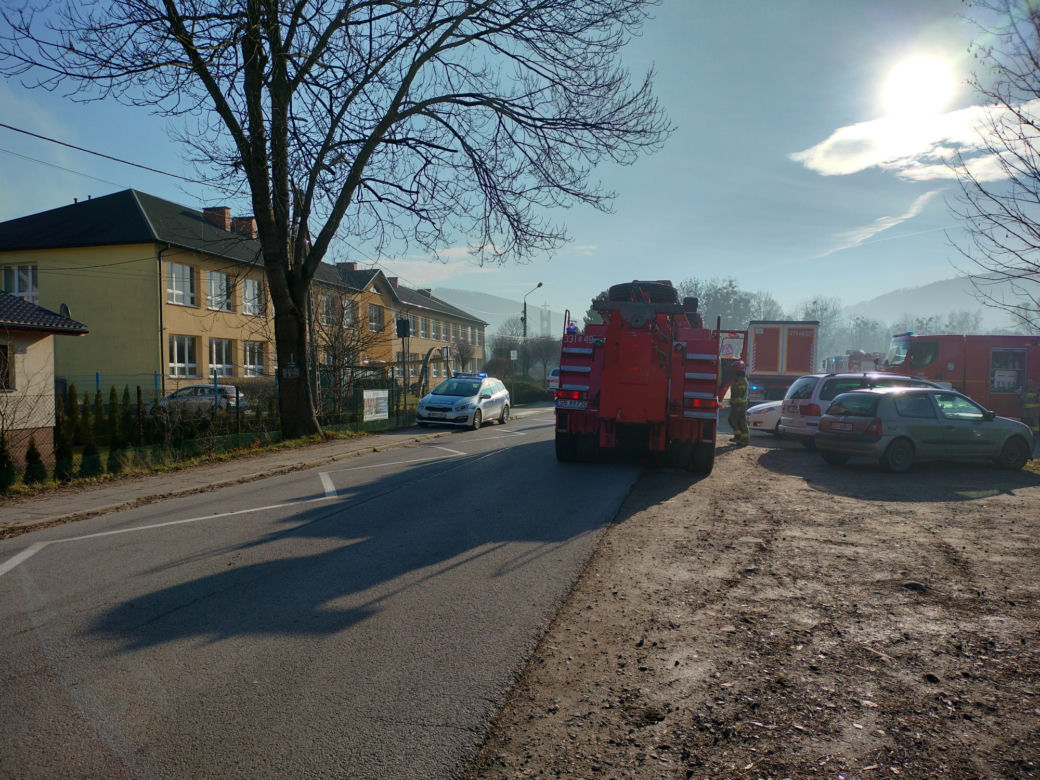 Tragedia w Ustroniu! Wybuch gazu rozsadził dom jednorodzinny. Jedna osoba wyciągnięta spod gruzów