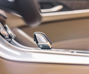 Nowy Jaguar XF (2021)
