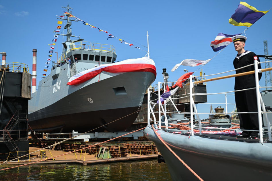  Niszczyciel min ORP Jaskółka został ochrzczony i zwodowany