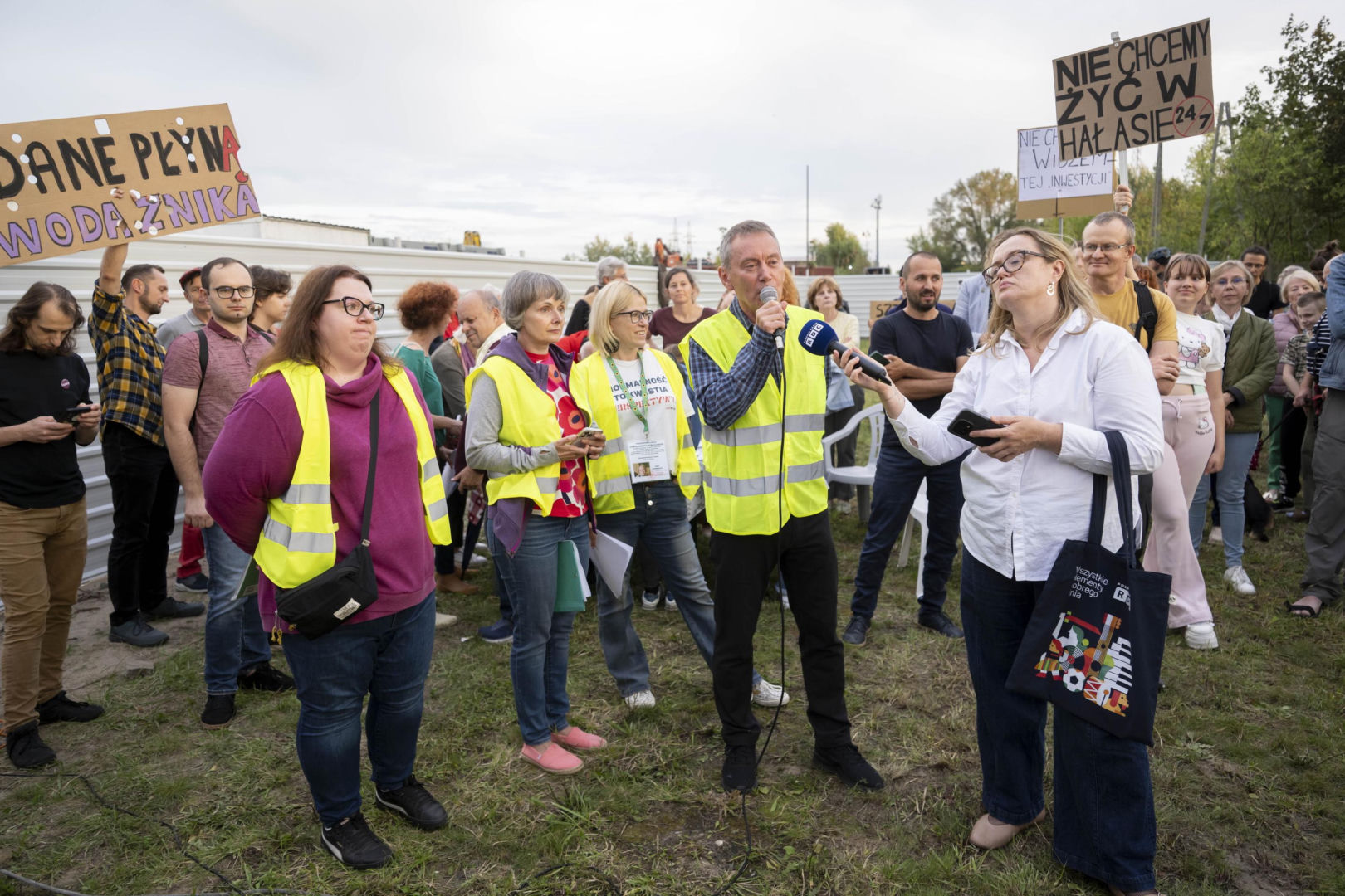 Protest w Piasecznie przeciwko Data Center