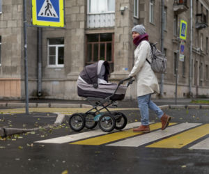 Wózek bliźniaczy: jak wybrać wygodny model i na co uważać?